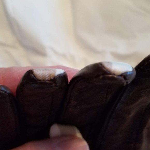 Burberry Pink and Brown Plaid Gloves - Picture 9 of 16